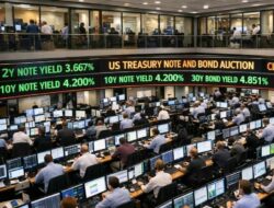 Us Sells $16 Billion Of 20 Year Bonds At A High Yield Of 5.122%