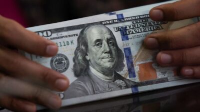 Dollar Slumps As Signs Of Deal To Reopen Hormuz Spur Risk Appetite
