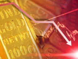 Gold Price Falls To $4,400 In 2Nd 200 Ema Test Of 2026, How Low Can Gold Go?