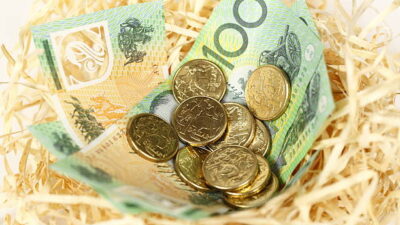 Australian Dollar Loses Momentum After May Peaks