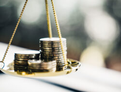 Gold Under Pressure: Third Consecutive Session Of Declines