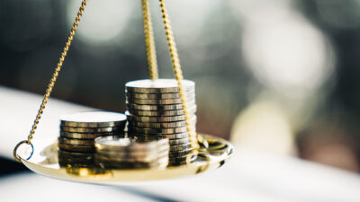 Gold Under Pressure: Third Consecutive Session Of Declines