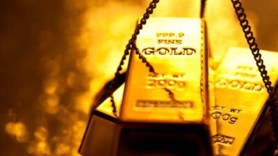 Gold Loses Safe-Haven Edge As Geopolitics Fuel Inflation Fears