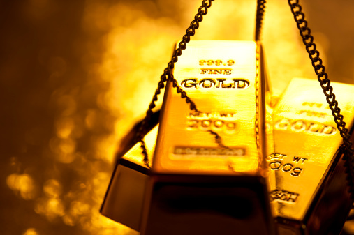 Gold Loses Safe-Haven Edge As Geopolitics Fuel Inflation Fears F Gold22