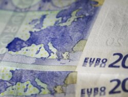 Euro Gains Safe-Haven Status Amid Global Uncertainty By Investing.com