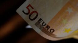 Euro Zone Yields Continue Downfall As Peace Deal Details Trickles 3 Euro Zone Yields Continue Downfall As Peace Deal Details Trickles Lynxmpecb50A2 M