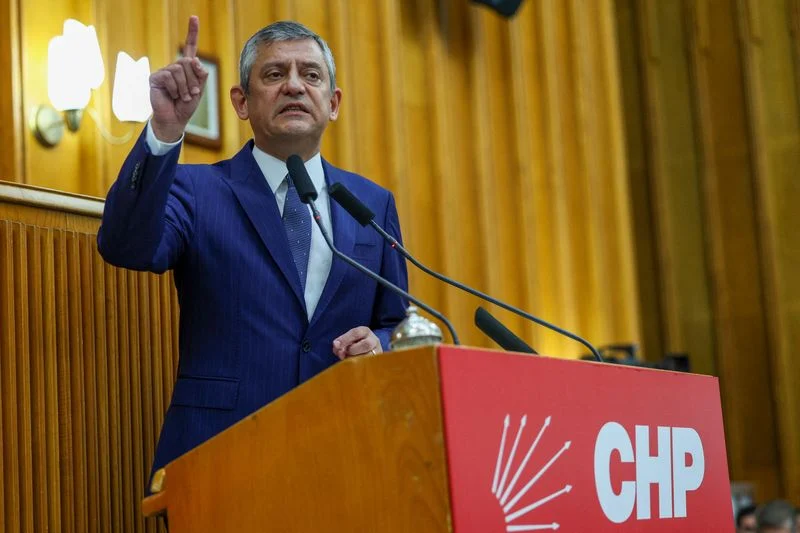 Turkey Opposition Crisis Deepens As Rival Chp Leaders Hold Duelling Meetings Lynxmpem580Kd L