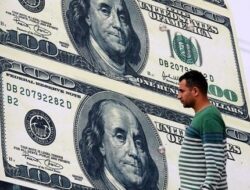 Dollar Near 1-Yr High With More Rate Cues In Focus; Yen In Intervention Zone