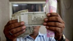 Dollar Eases As Traders Assess Iran Peace Prospects, Fed Rate Outlook