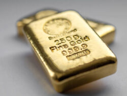 Gold Falls For The Third Consecutive Week: Is There Still Upside Potential?