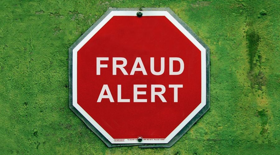 Poland, Ukraine Joint Raids Shut Down Fake Trading Scheme That Hit Thousands Of Investors Warning Fraud 880 400 Id B283540C 440C 4F65 8303 2B060C7F44Db Size900