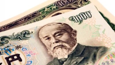 Dollar Loses Ground As Japanese Yen Surges On Pension Investment Plan