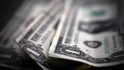 Canadian Dollar Rises As Oil Prices Jump On Supply Concerns By Investing.com