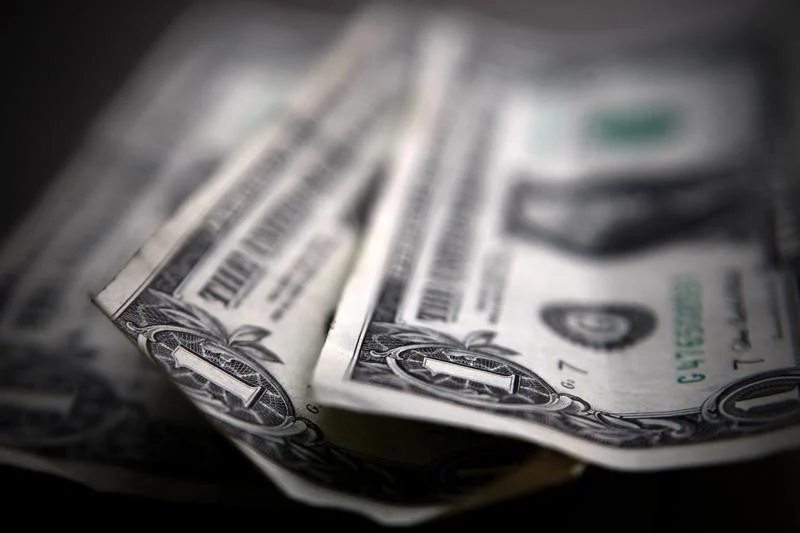 Canadian Dollar Rises As Oil Prices Jump On Supply Concerns By Investing.com Lynxmpea6205V L