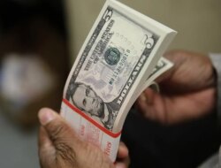 Dollar May Weaken If Fed Holds Rates Steady, Ing Says By Investing.com