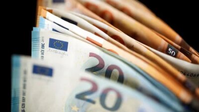 Euro Yields Cling To Multi-Week Peaks After U.s.-Iran Escalation Sparks Inflation