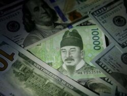 S.korean Won Hits 2-1/2-Mth High After Gdp Beat Boosts Bok Rate Hike Expectations