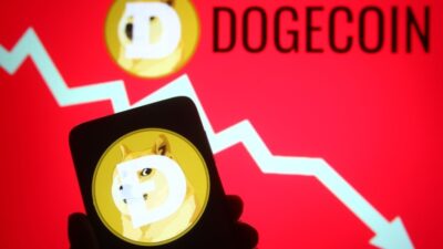 How Low Can Dogecoin Go? Doge Price Prediction Targets -35% After Trendline Break