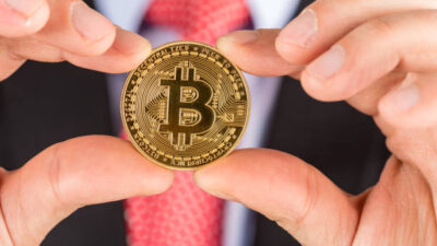 Bitcoin Looks Vulnerable As Downside Risks Continue To Mount