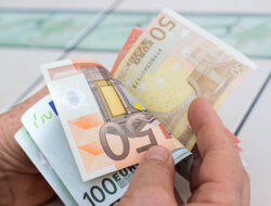 Elliott Wave Outlook: Eurusd 5‑Swing Structure From July 2 High Signals More Weakness