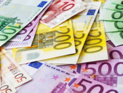 Eur/Usd Subdued By Data: Chances Of Fed Rate Hike Diminish