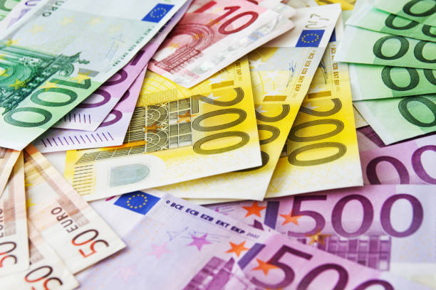 Eur/Usd Subdued By Data: Chances Of Fed Rate Hike Diminish F Eur219