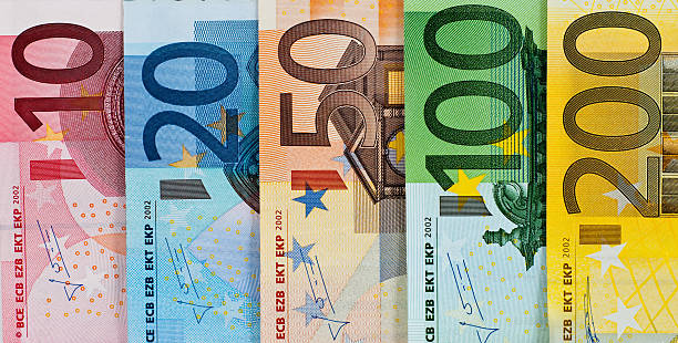Eur/Usd Recovery Stumbles At Resistance, Leaving Bulls On Alert F Eur222