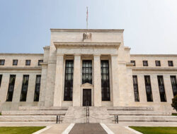 Week Ahead – Ism Services Pmi And Fed Minutes To Shake Fed Hike Bets