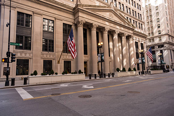 Us - Fed Preview: A Divided Hold F Fed35