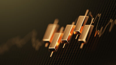 Gold Declines, Focus On Fed And Falling Oil Prices