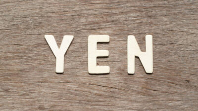 Yen Still Under Pressure: Markets Await Action From Authorities