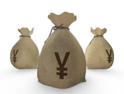 Usd/Jpy Holds At Highs: Pressure Lingers On Yen