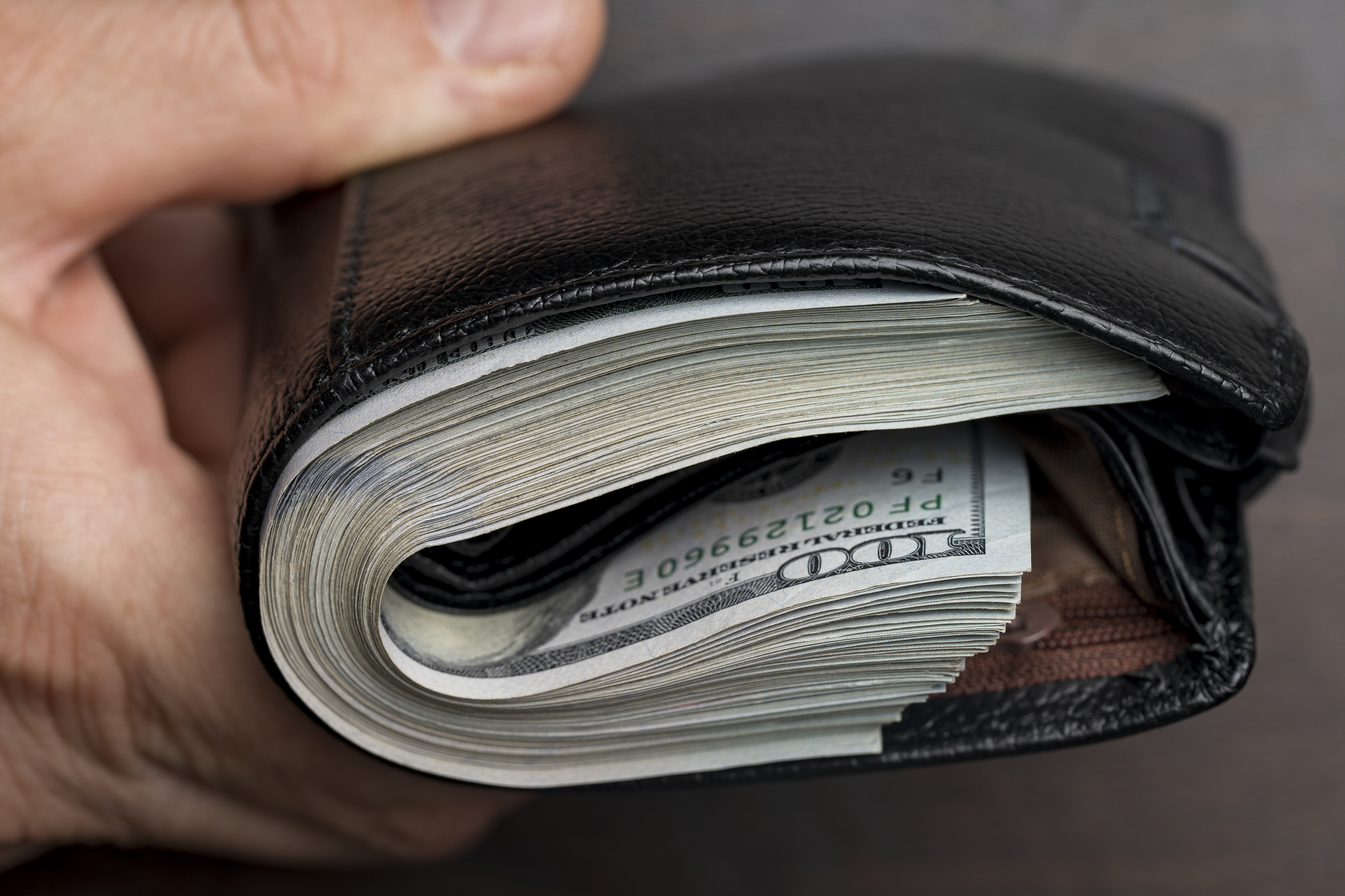 The Dollar Awaits The Week’s Key Report: Aud/Usd And Nzd/Usd At Crucial Technical Levels F Usd242