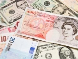 Sterling Today: Pound Rises As Dollar Slides On Treasury Buyback Signal