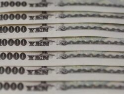 Yen Slips But Holds Most Gains After Us-Japan Intervention