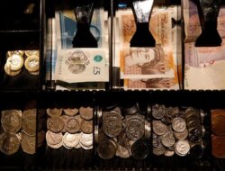 Sterling Today: Pound Advance As Weak Us Retail Data Dims Fed Hike Bets