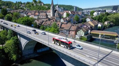 Analysis-Investors Set Sights On Swiss Franc For Popular Carry Trades After Yen Intervention Lynxmpem7I06M L