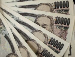 Japan Debt-Servicing Cost To Rise 17% To Record In Next Fiscal Year, Kyodo Reports