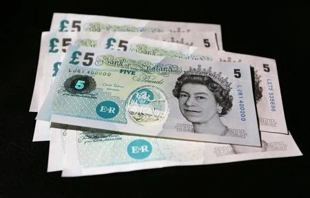 Sterling Today: Pound Slips As Dollar Firms On Energy, Yields Lynxnpec8C0Mq M