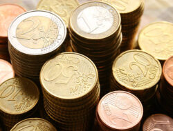 Eur/Usd Reacts To Data: Fed Rate Hike Expectations Fall