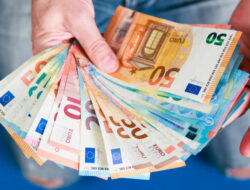 Eurusd: Expecting Move Lower – Actionforex