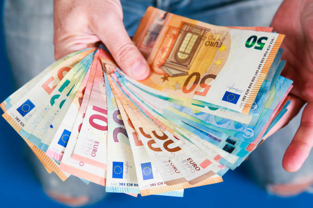 Eurusd: Expecting Move Lower - Actionforex F Eur160