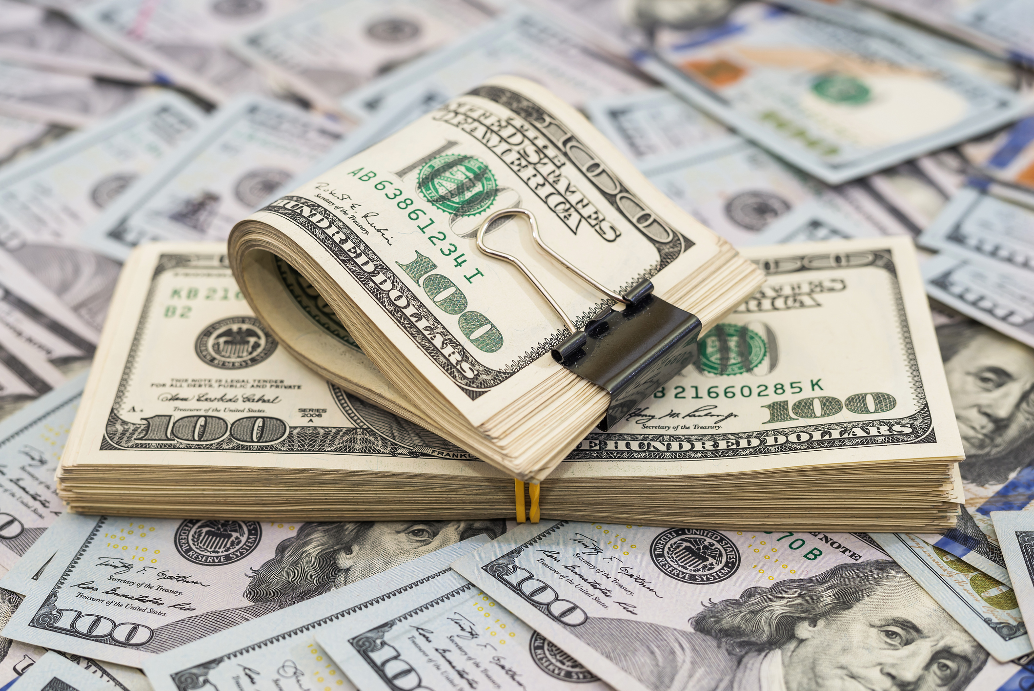 Dollar Recovery Loses Momentum: Usd/Cad And Usd/Chf Resume Their Declines F Usd241