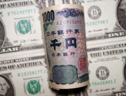 Dollar Posts Weekly Gain As Yen Intervention Fizzles And Rate Expectations Ease