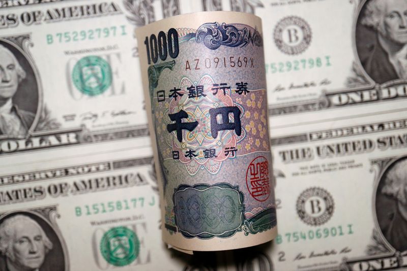 Usd/Jpy And The Dollar At A Crossroads After Intervention And Rate Shifts Moved Lynxmpei710Gl L